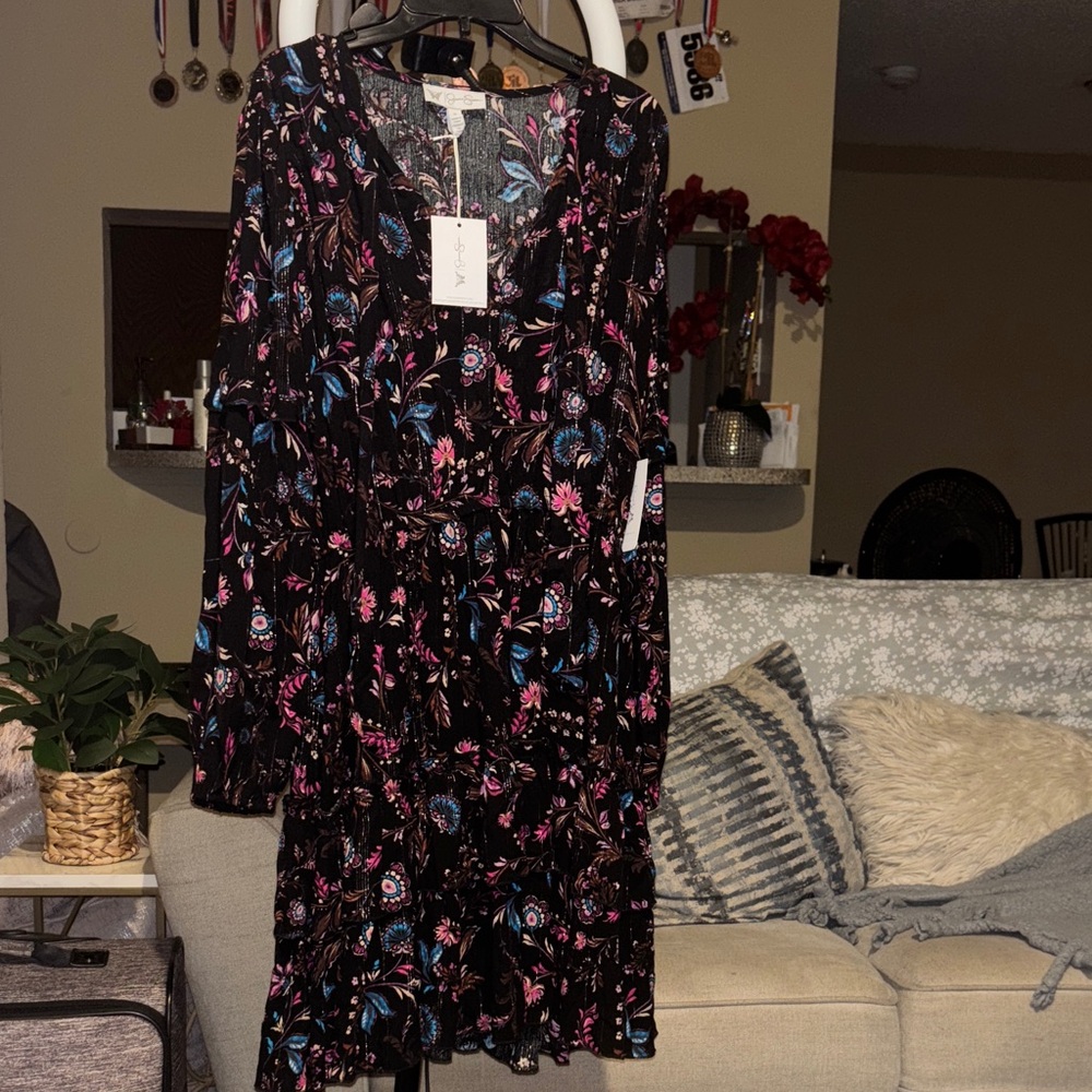 NWT Jessica Simpson Knox Rose Black Dress with Pink and Blue Floral Design